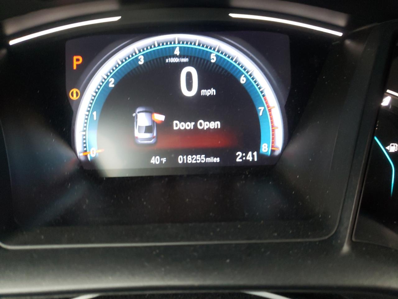 Photo 8 from auction – 2019 HONDA CIVIC LX with VIN 2HGFC2F6XKH534101