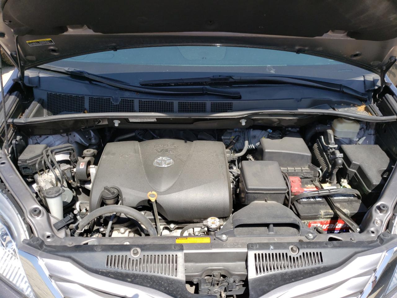 Photo 7 from auction – 2017 TOYOTA SIENNA XLE with VIN 5TDYZ3DC3HS862197