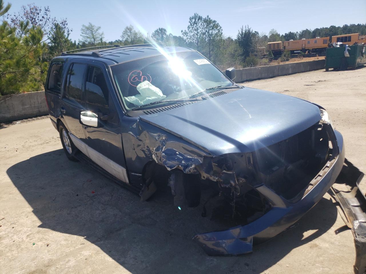 Photo 1 from auction – 2003 FORD EXPEDITION with VIN 1FMRU15W63LC14861