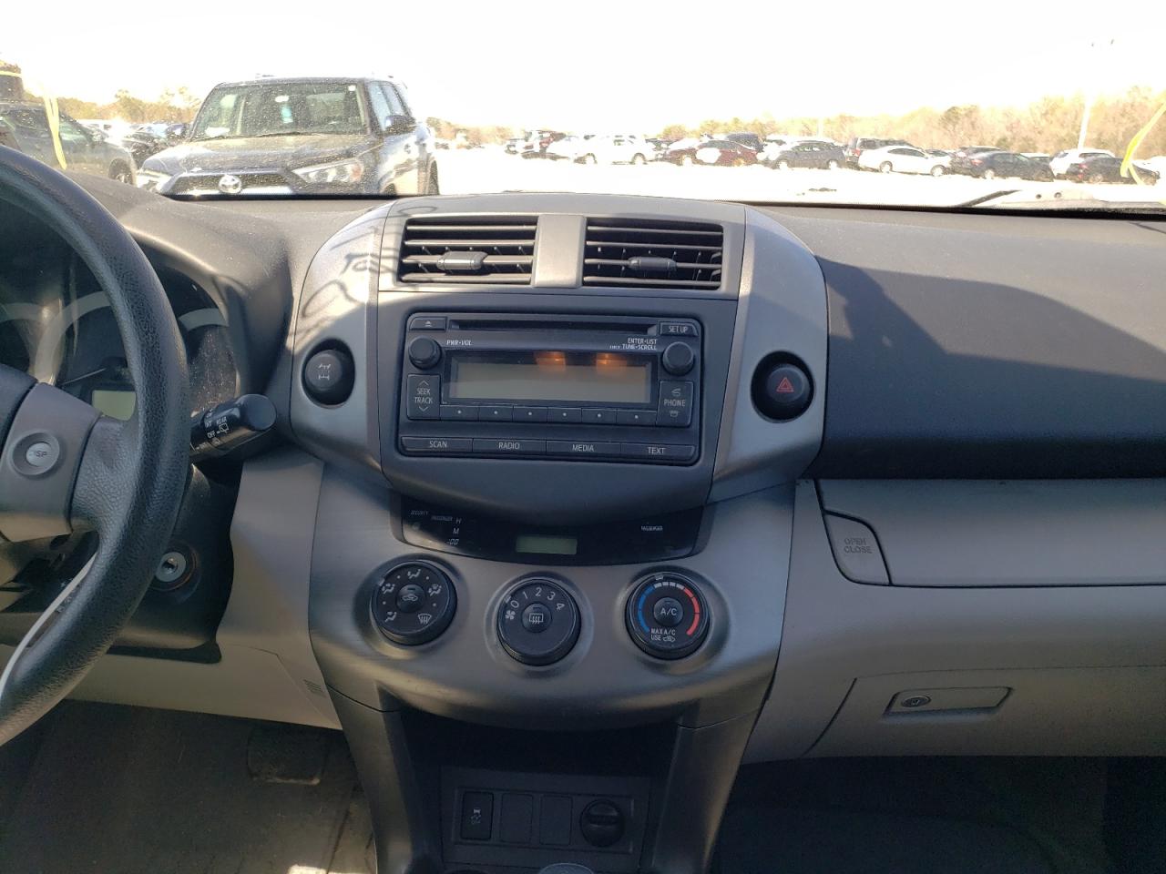 Фото 9 с аукциона – 2012 TOYOTA RAVA 4 с VIN 2T3BF4DV0CW184683
