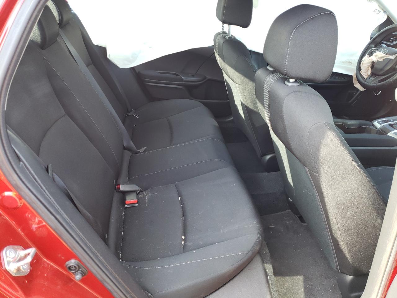 Photo 6 from auction – 2019 HONDA CIVIC LX with VIN 2HGFC2F60KH536200
