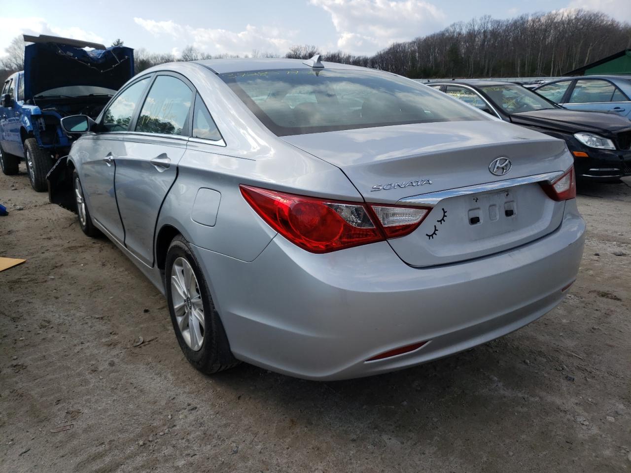 Photo 3 from auction – 2013 HYUNDAI SONATA GLS with VIN 5NPEB4AC9DH780055