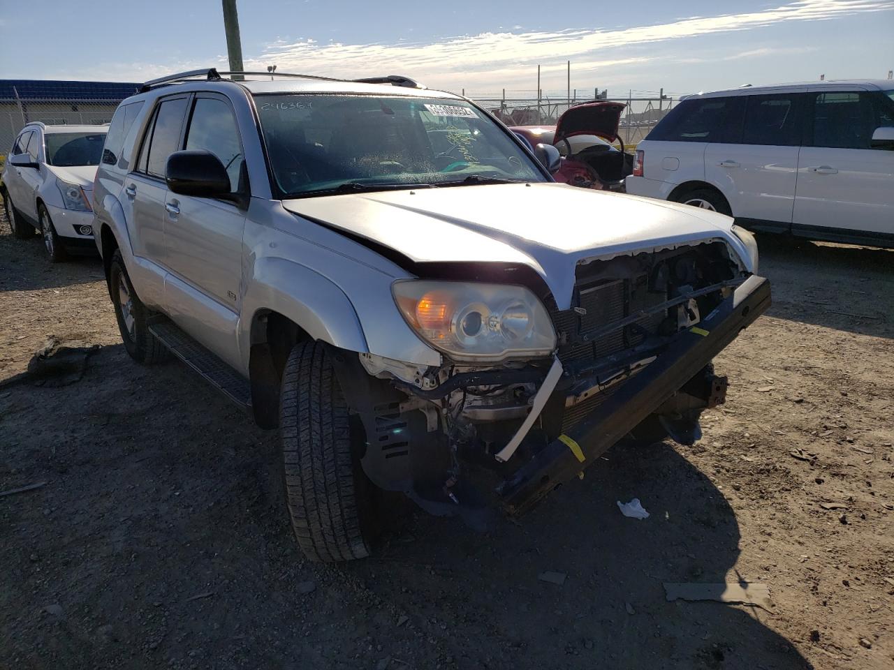 TOYOTA 4RUNNER SR 2007 with VIN JTEZU14RX78066833 - Photo from auction
