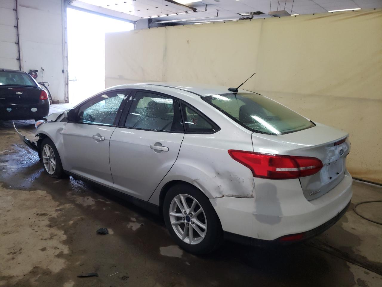 Photo 3 from auction – 2018 FORD FOCUS SE with VIN 1FADP3F27JL231829