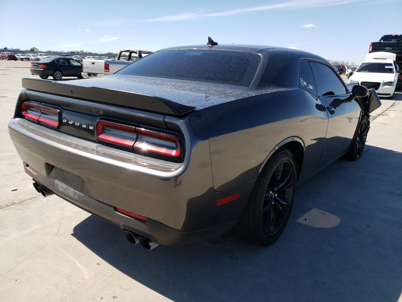 Photo 4 from auction – 2018 DODGE CHALLENGER with VIN 2C3CDZAG7JH132157