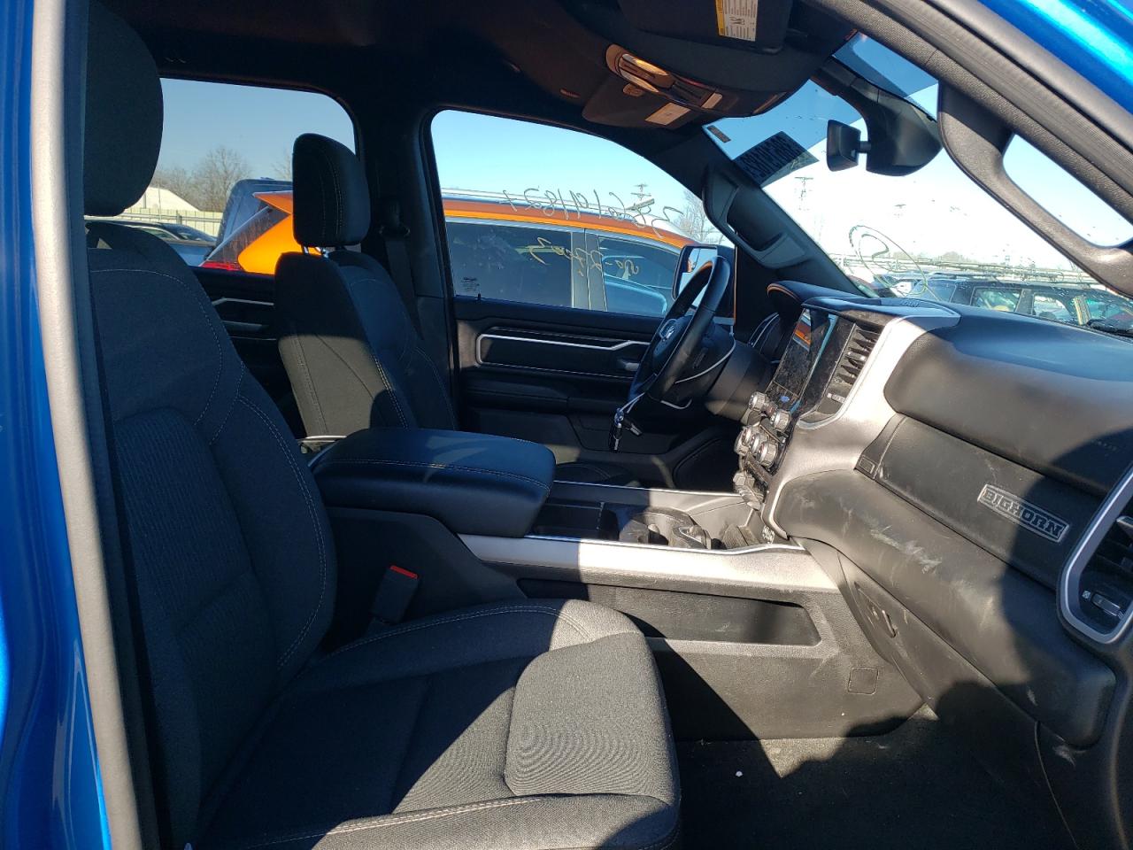 Photo 5 from auction – 2020 RAM 1500 BIG H with VIN 1C6SRFFT4LN328247
