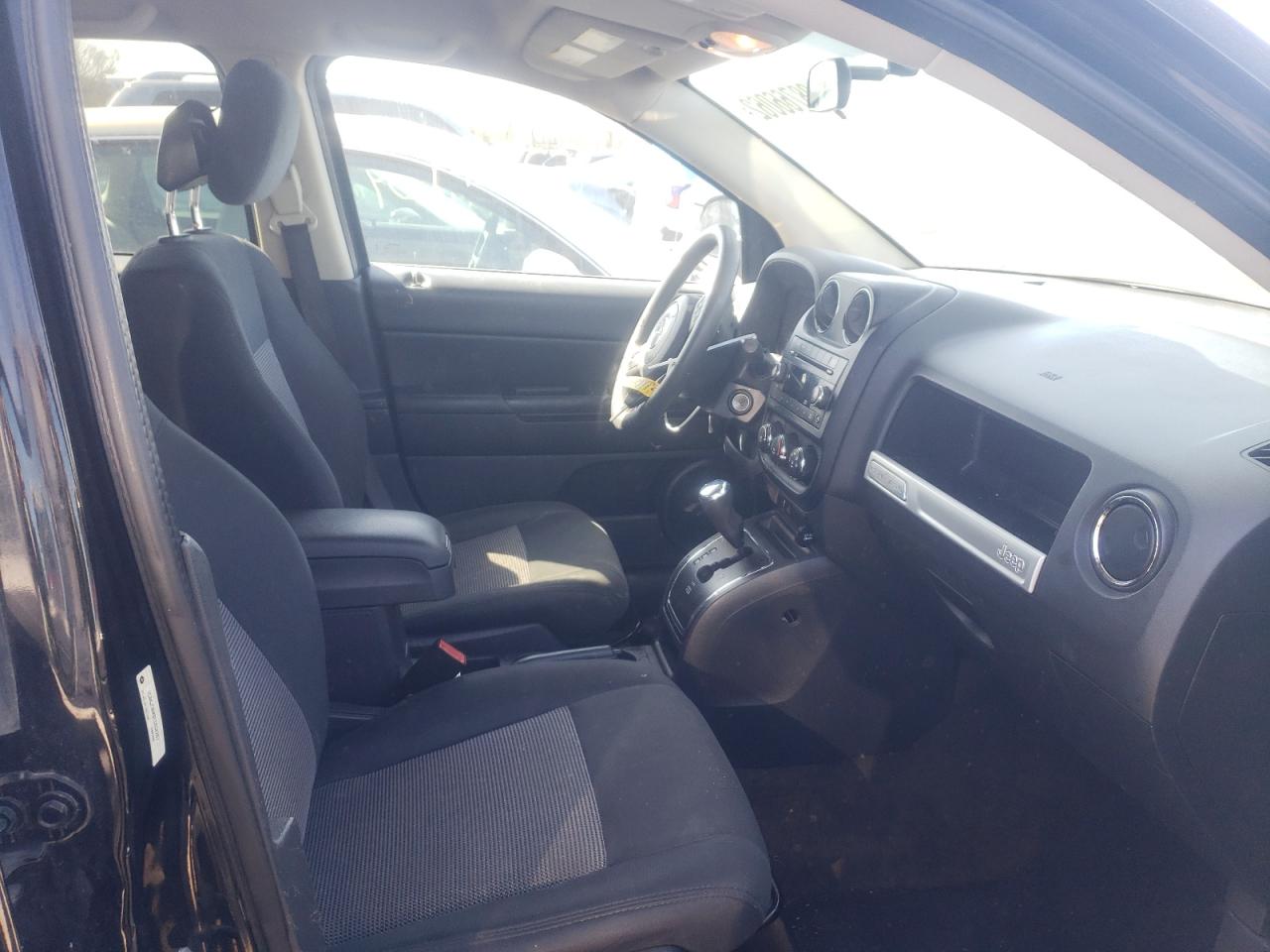 Photo 5 from auction – 2014 JEEP COMPASS SP with VIN 1C4NJDBB9ED538267