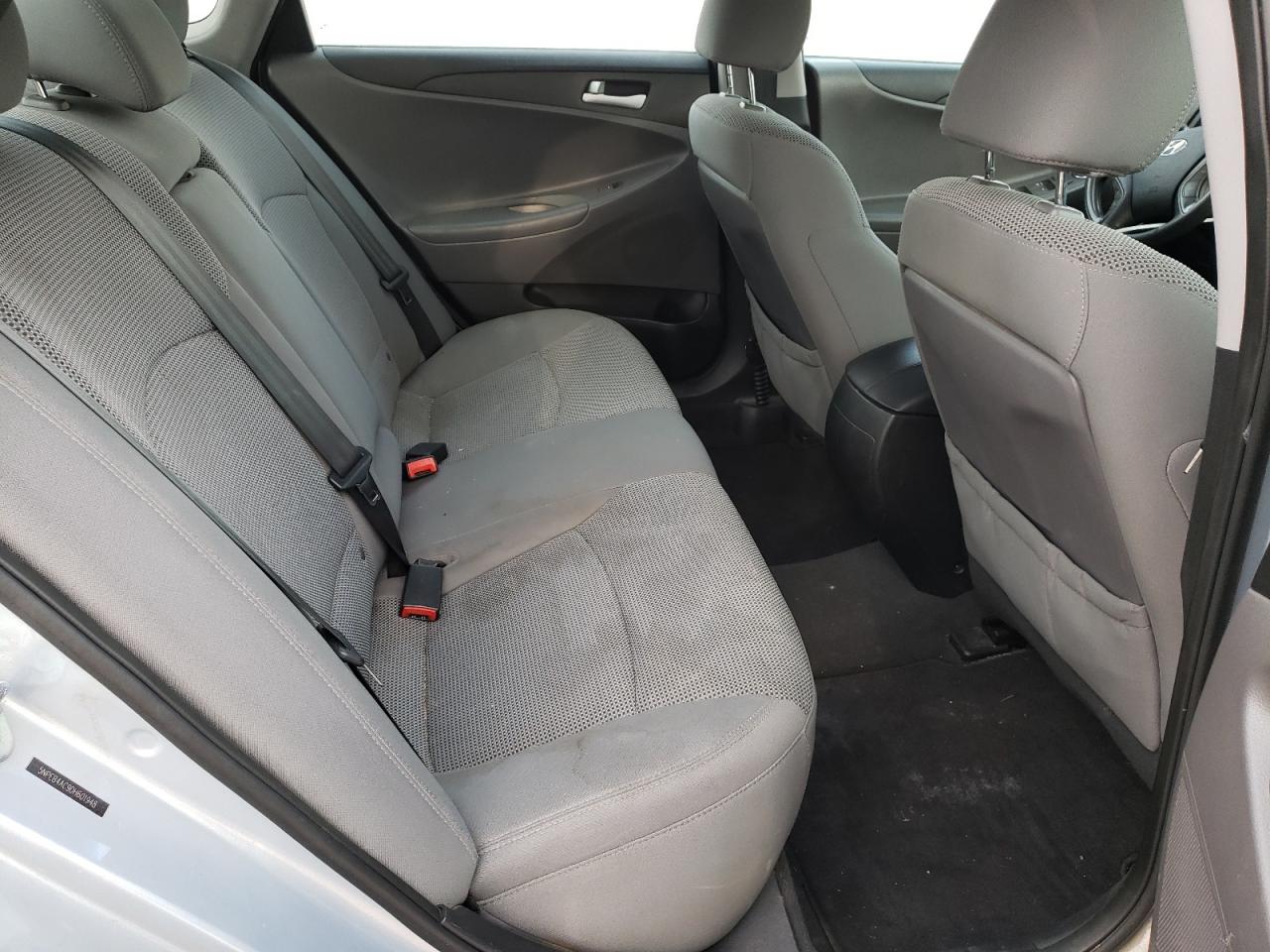 Photo 6 from auction – 2013 HYUNDAI SONATA GLS with VIN 5NPEB4AC9DH601948