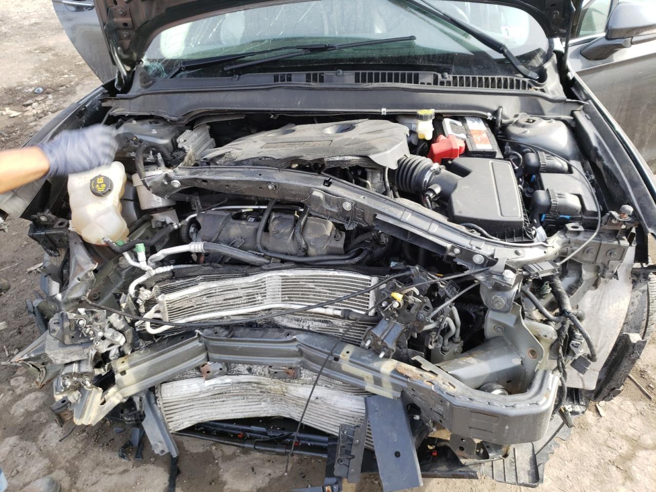 Photo 7 from auction – 2017 FORD FUSION SE with VIN 3FA6P0T92HR250969