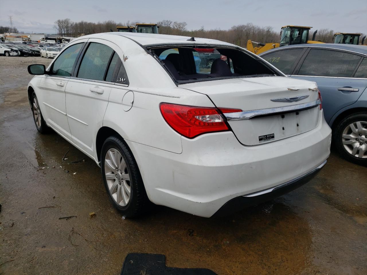 Photo 3 from auction – 2014 CHRYSLER 200 TOURIN with VIN 1C3CCBBB7EN194992