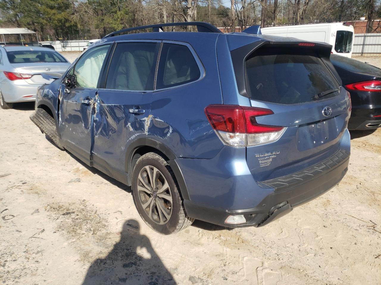 Photo 3 from auction – 2019 SUBARU FORESTER L with VIN JF2SKAUC2KH479315