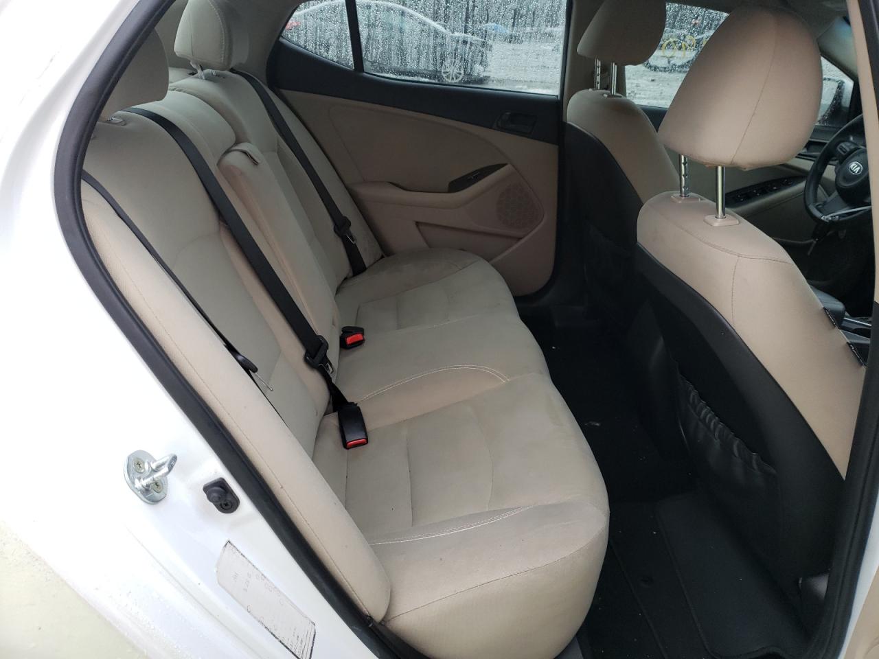Photo 6 from auction – 2015 KIA OPTIMA LX with VIN 5XXGM4A75FG442821