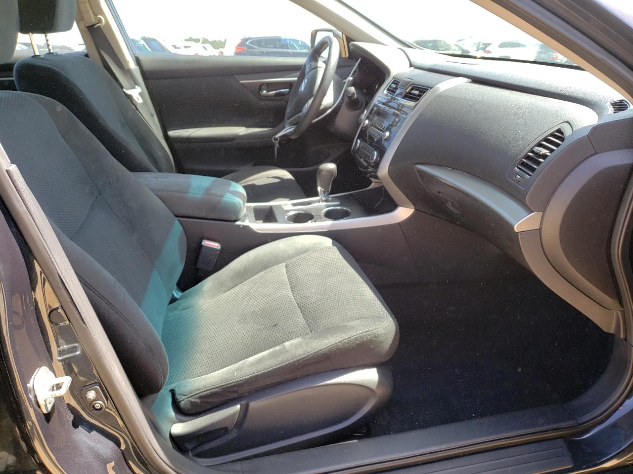 Photo 5 from auction – 2015 NISSAN ALTIMA 2.5 with VIN 1N4AL3AP5FN334485