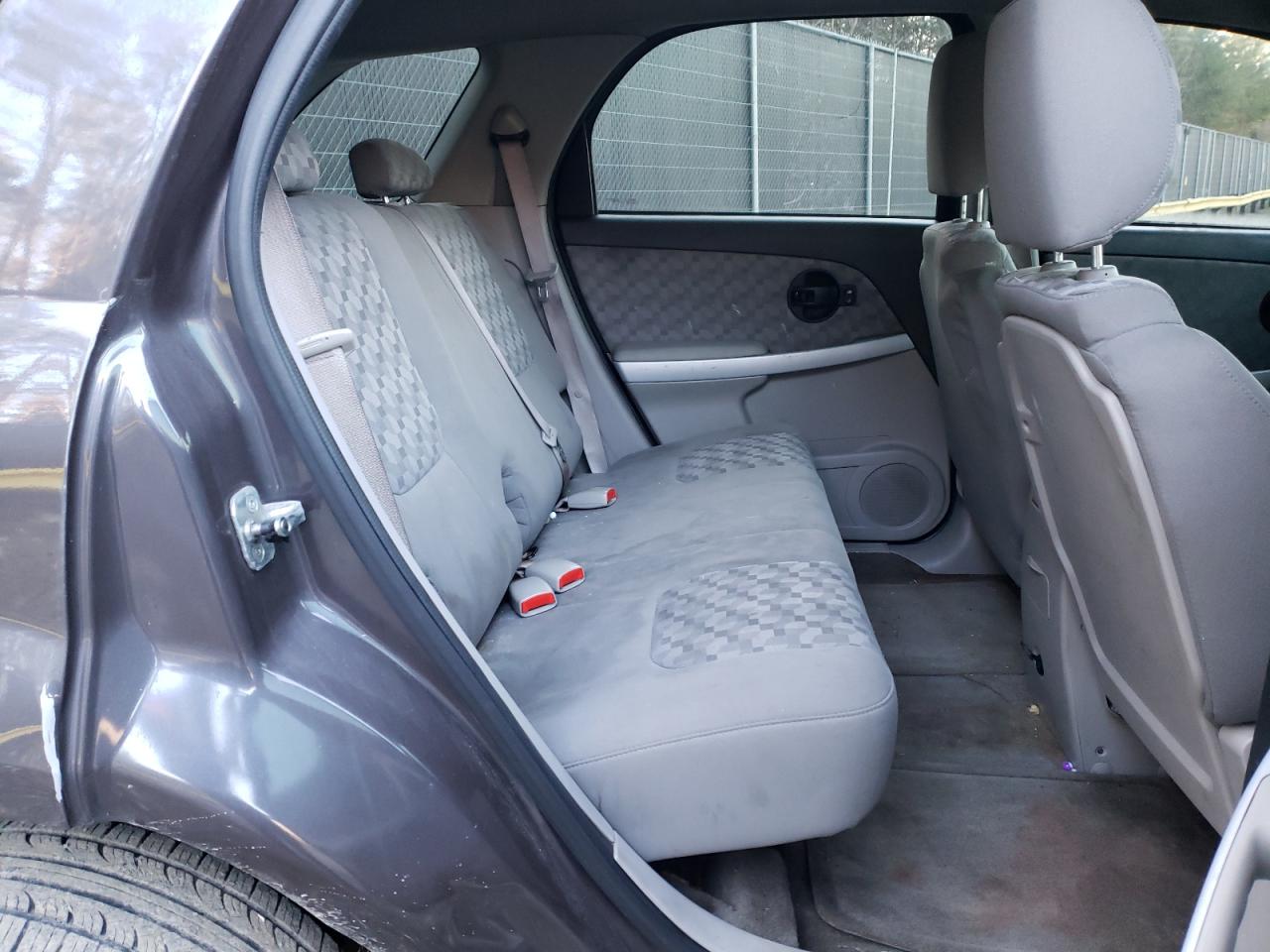 Photo 6 from auction – 2007 CHEVROLET EQUINOX LS with VIN 2CNDL13F976233077