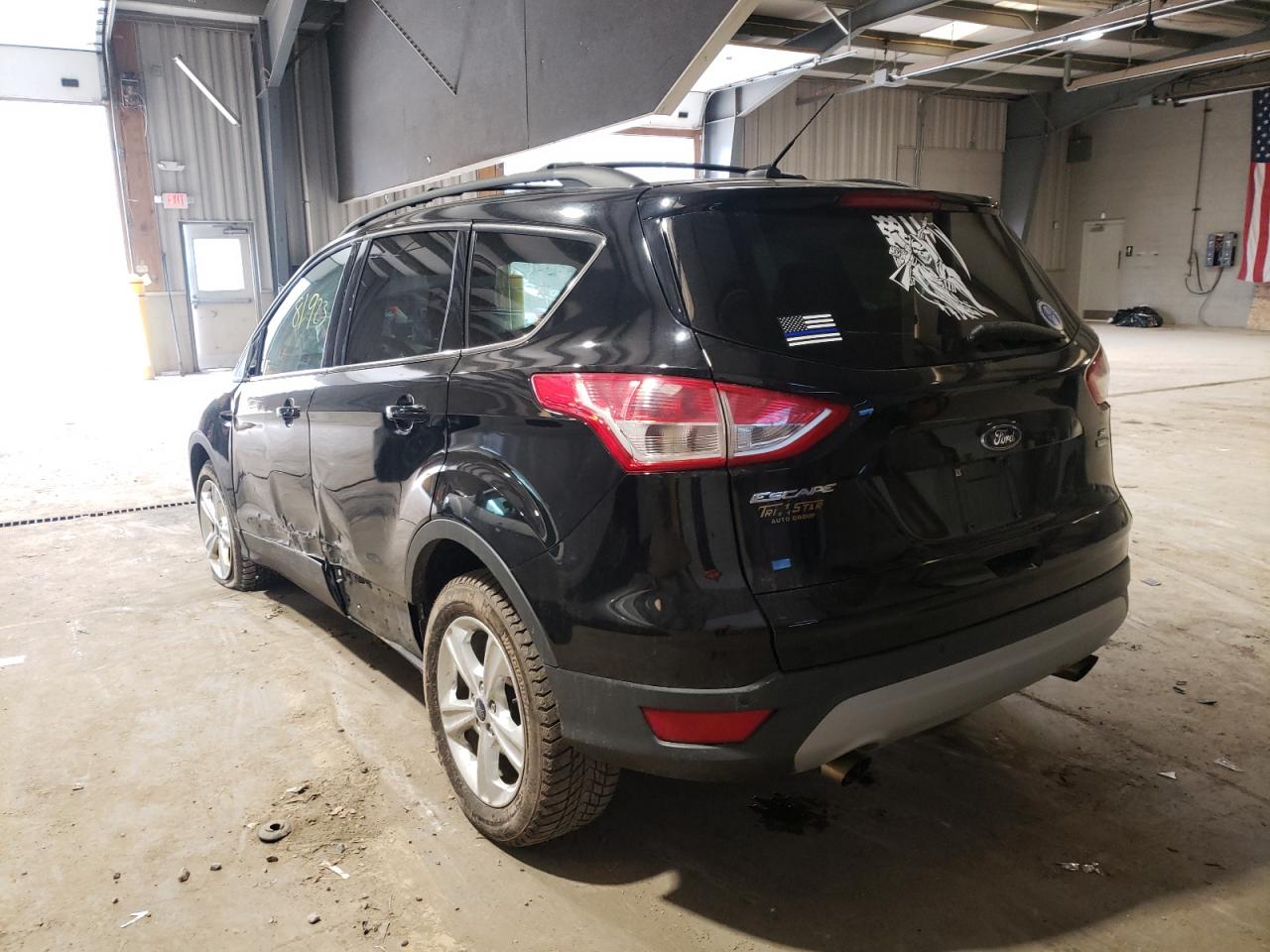 Photo 3 from auction – 2016 FORD ESCAPE SE with VIN 1FMCU9GX0GUA27643