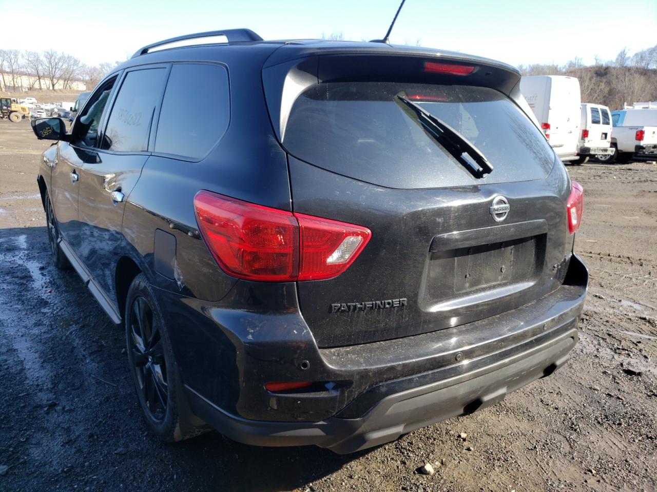 Photo 3 from auction – 2018 NISSAN PATHFINDER with VIN 5N1DR2MM1JC642397