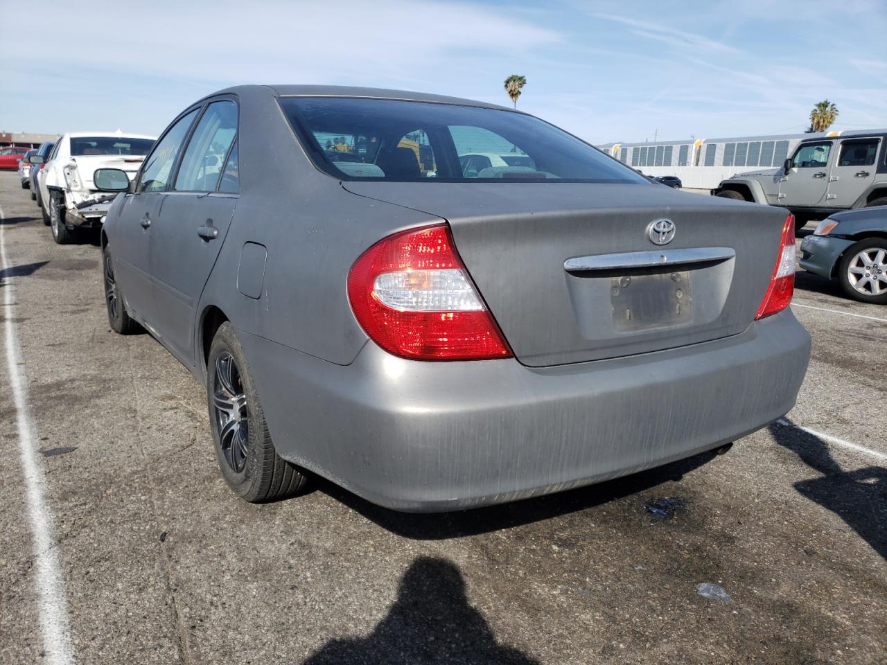 Photo 3 from auction – 2003 TOYOTA CAMARY with VIN JTDBE32K230232162