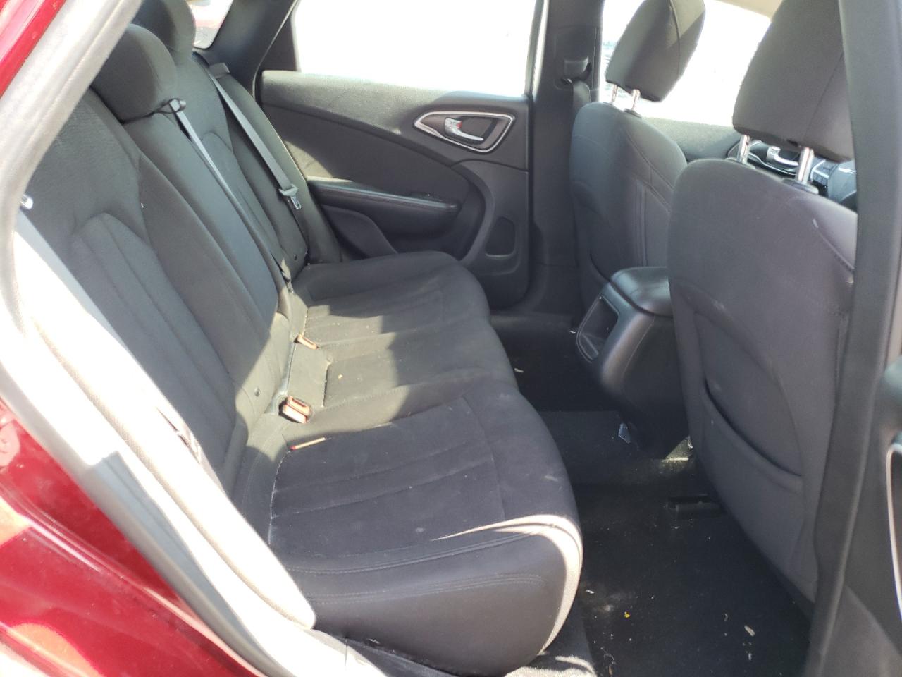 Photo 6 from auction – 2015 CHRYSLER 200 LIMITE with VIN 1C3CCCAB8FN741339