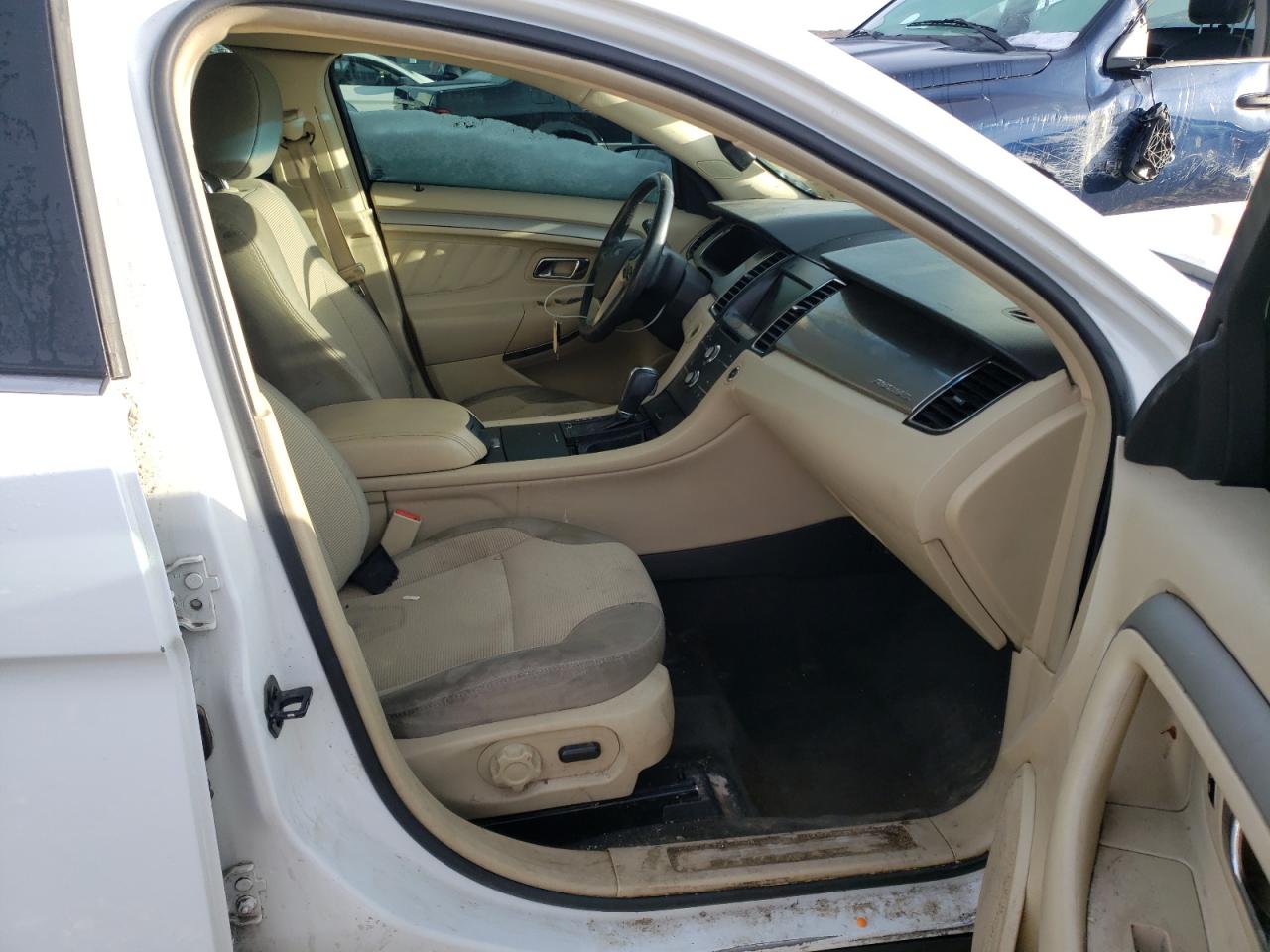 Photo 5 from auction – 2014 FORD TAURUS SEL with VIN 1FAHP2E81EG178397
