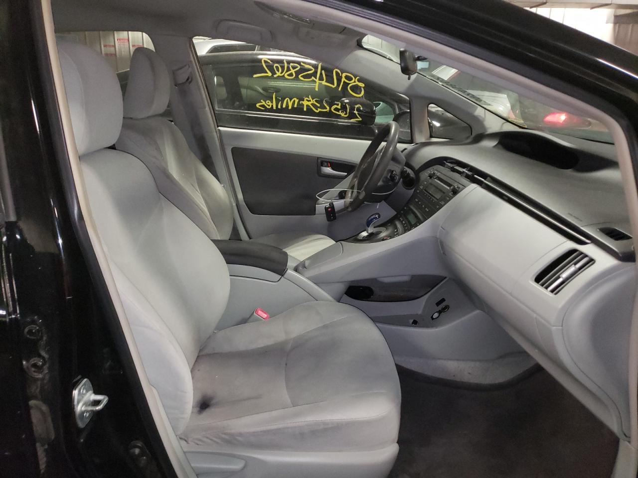 Photo 5 from auction – 2010 TOYOTA PRIUS with VIN JTDKN3DU2A1236170