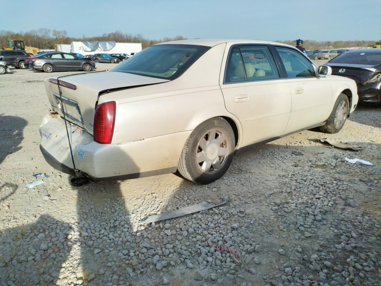 Photo 4 from auction – 2001 CADILLAC DEVILLE with VIN 1G6KE57Y71U181906