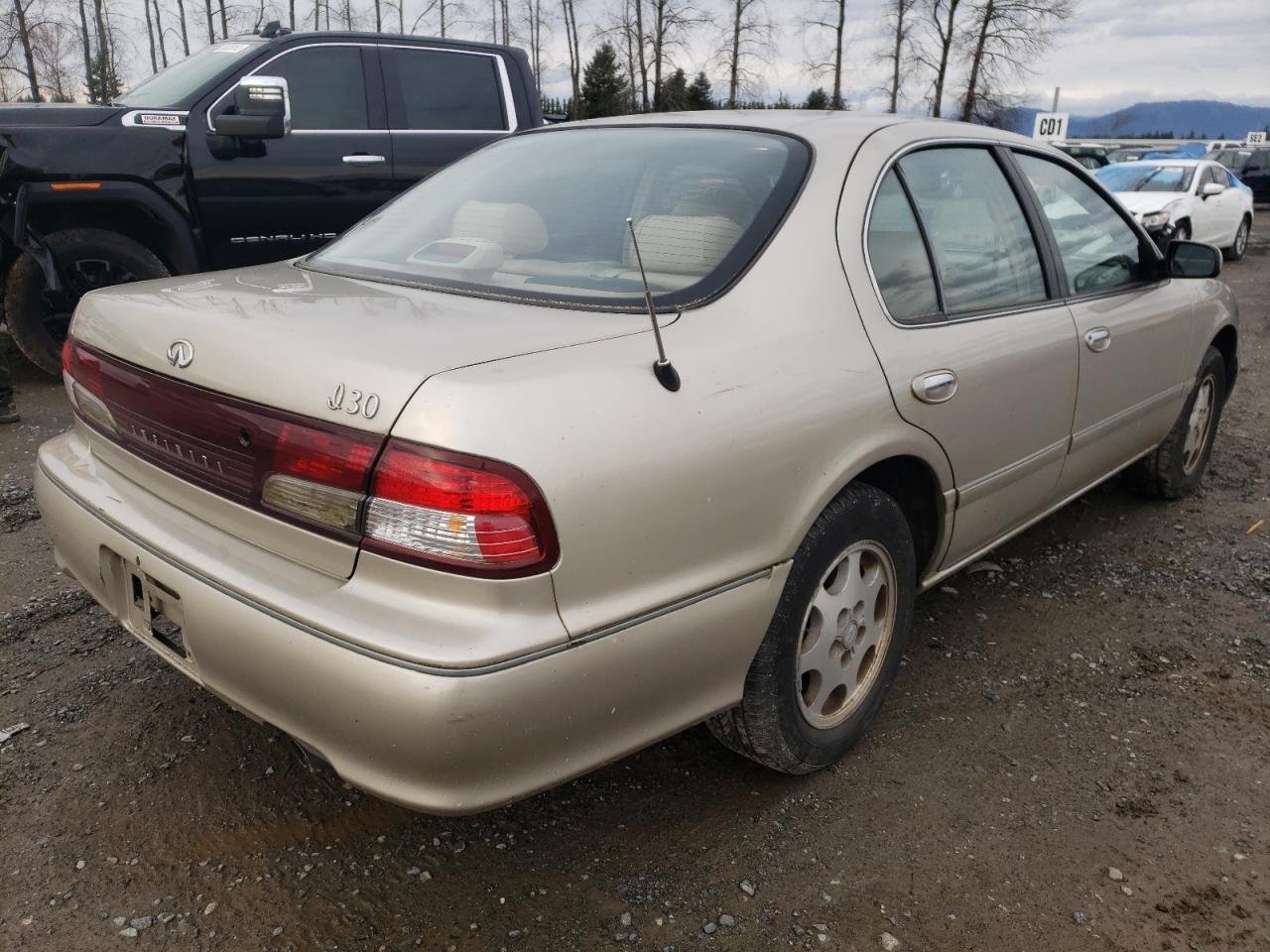Photo 4 from auction – 1999 INFINITI I30 with VIN JNKCA21A4XT756712
