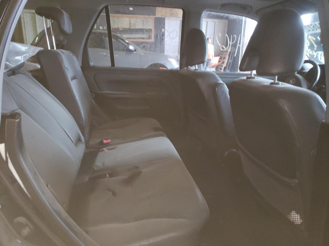 Photo 6 from auction – 2005 HONDA CR-V SE with VIN JHLRD78935C001496