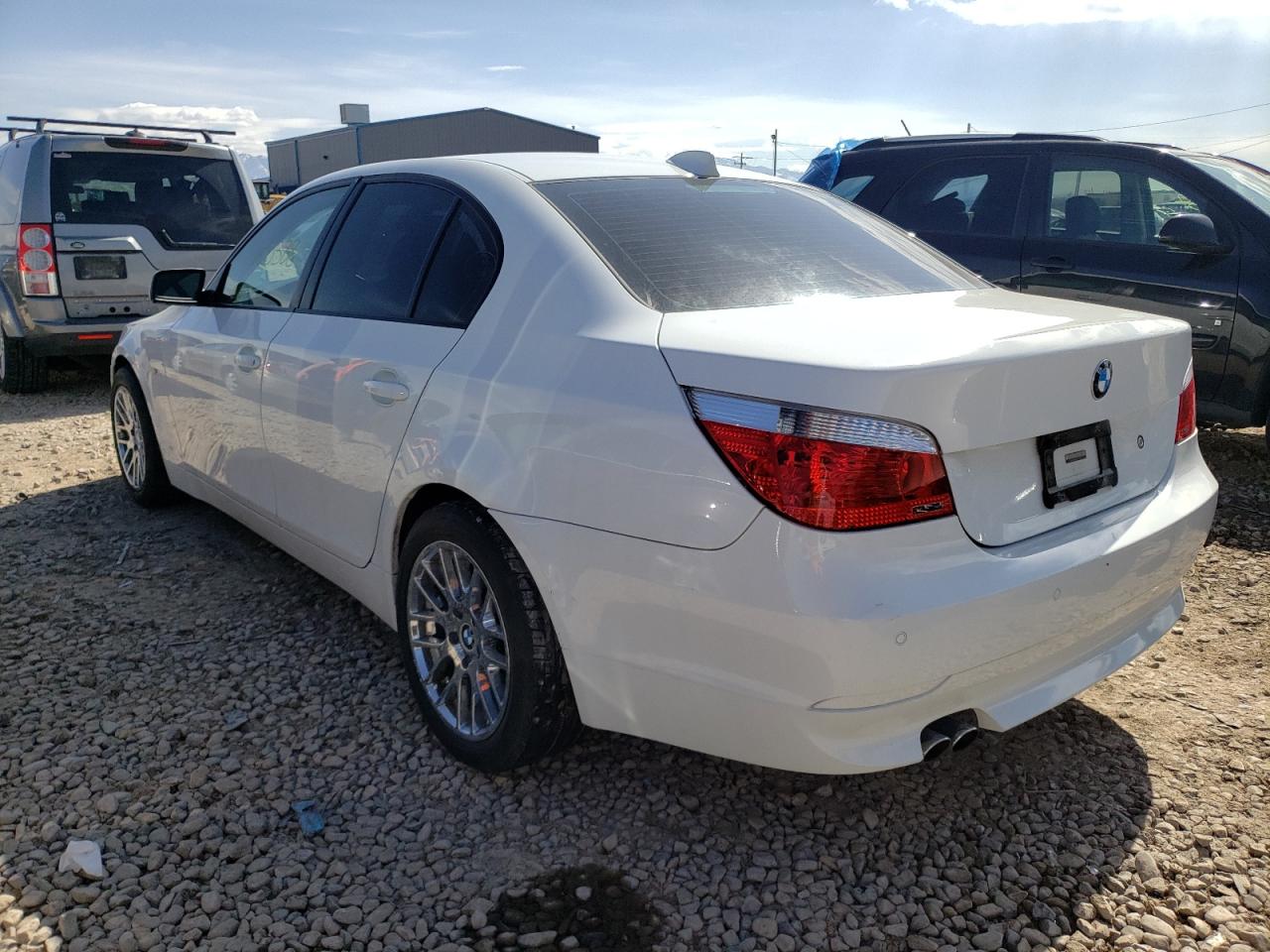 Photo 3 from auction – 2007 BMW 530 XI with VIN WBANF73587CU24603
