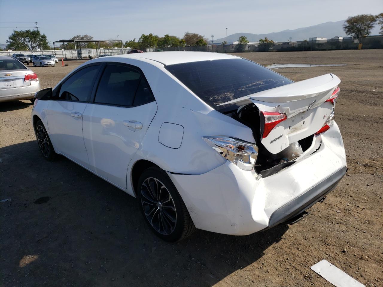 Photo 3 from auction – 2016 TOYOTA COROLLA L with VIN 5YFBURHE5GP544575