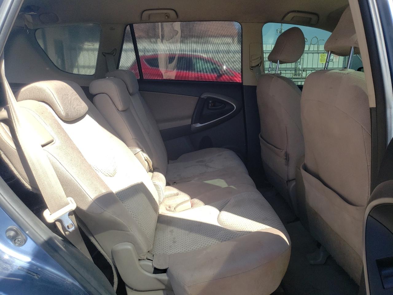 Photo 6 from auction – 2008 TOYOTA RAV4 with VIN JTMZD33VX85080779