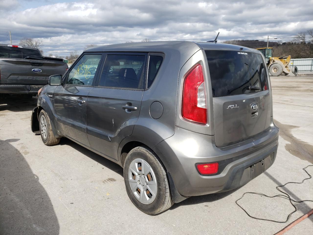 Photo 3 from auction – 2013 KIA SOUL with VIN KNDJT2A56D7635562