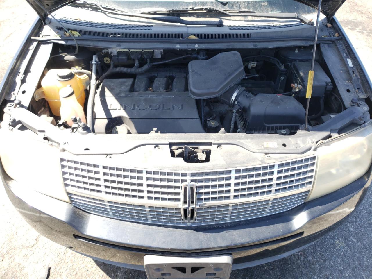 Photo 7 from auction – 2007 LINCOLN MKX with VIN 2LMDU68C07BJ12961