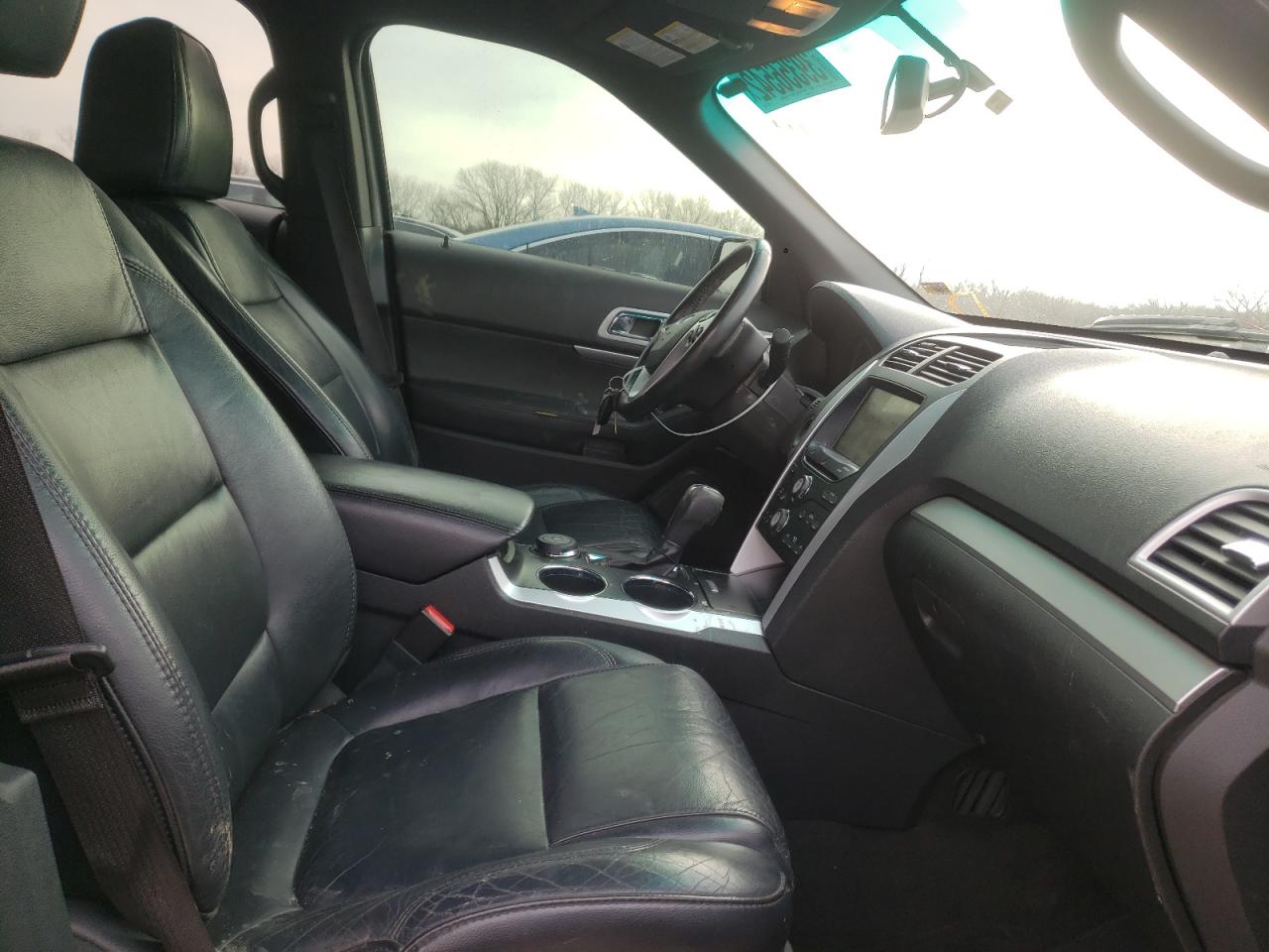 Photo 5 from auction – 2011 FORD EXPLORER X with VIN 1FMHK8D84BGA21631