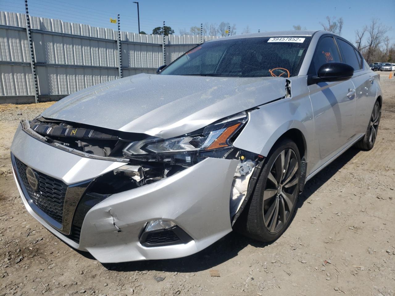 Photo 2 from auction – 2020 NISSAN ALTIMA SR with VIN 1N4BL4CV2LC215211