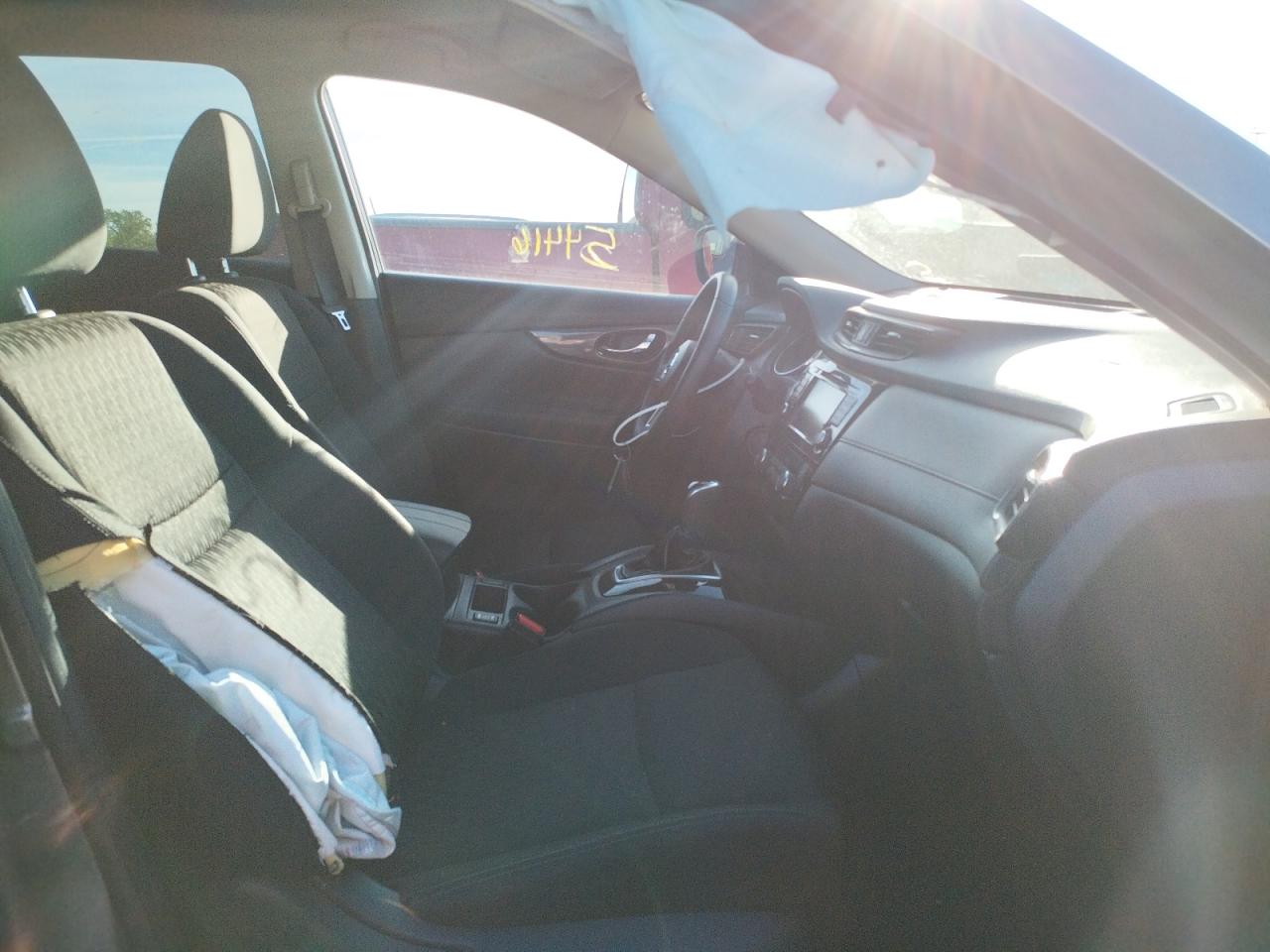 Photo 5 from auction – 2020 NISSAN ROGUE S with VIN KNMAT2MV6LP535682