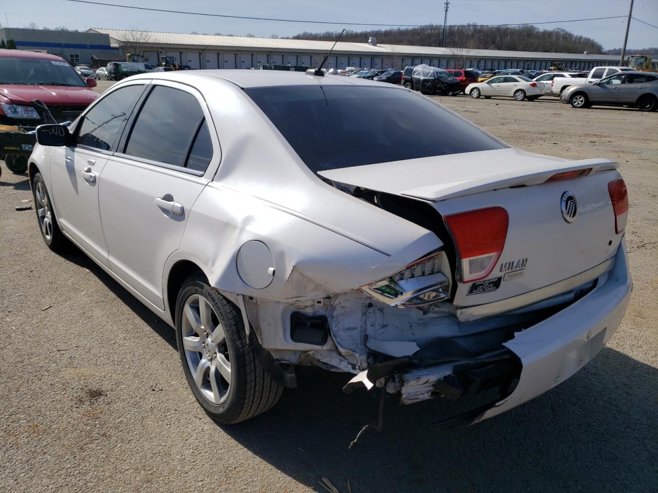 Photo 3 from auction – 2011 MERCURY MILAN PREM with VIN 3MEHM0JA8BR601995