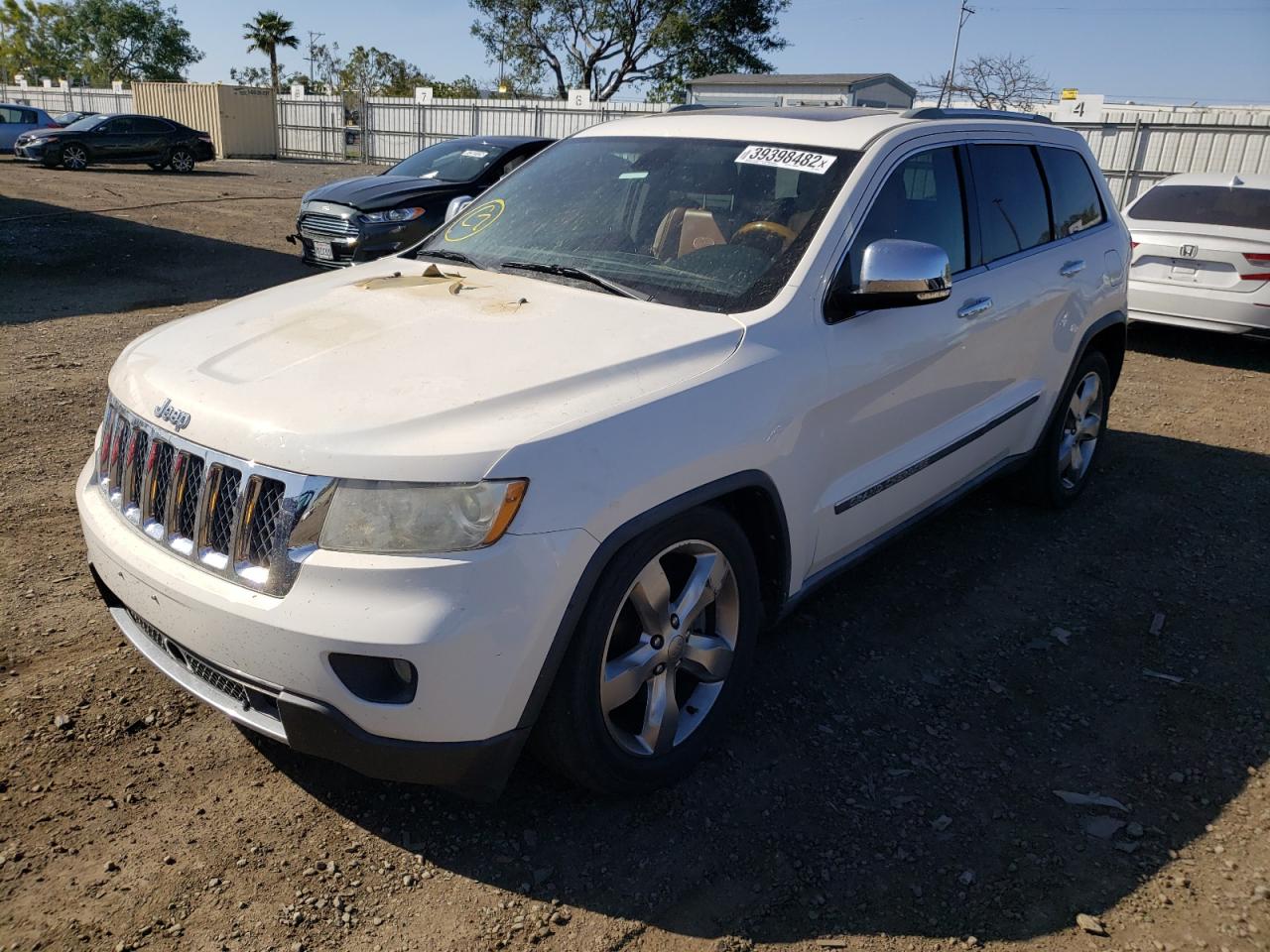 Photo 2 from auction – 2012 JEEP GRAND CHER with VIN 1C4RJFCT5CC185016