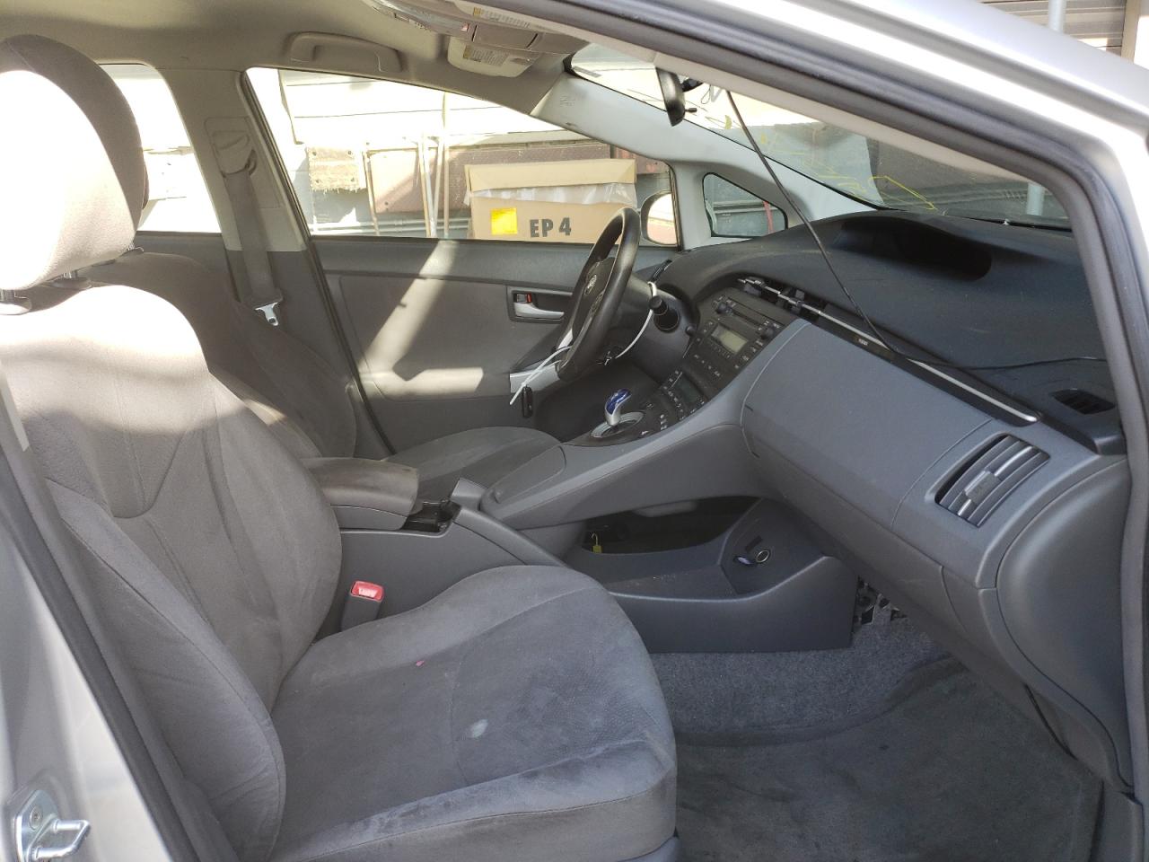 Photo 5 from auction – 2010 TOYOTA PRIUS with VIN JTDKN3DU5A0016057