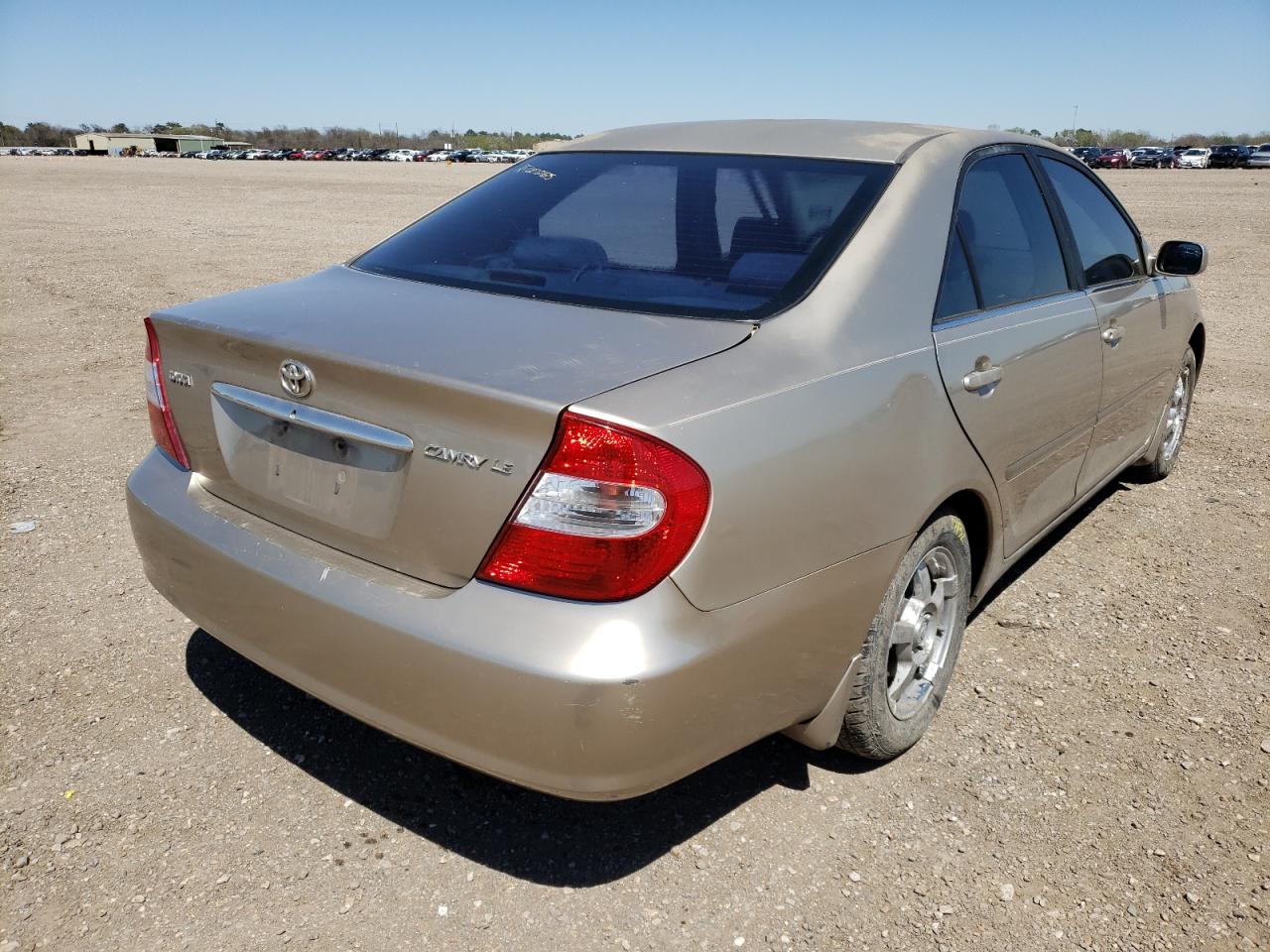 Photo 12 from auction – 2002 TOYOTA CAMRY LE with VIN JTDBE32K920118285