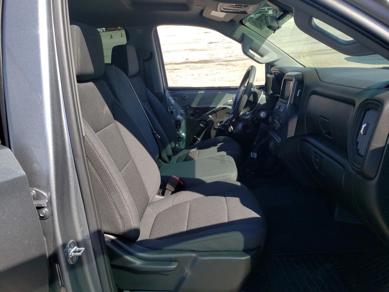 Photo 5 from auction – 2021 CHEVROLET SILVERADO with VIN 1GCPYCEF0MZ396633