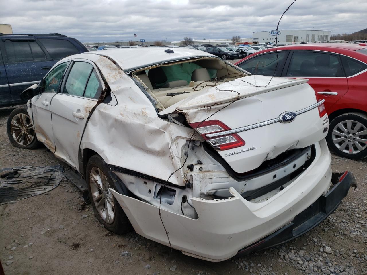 Photo 3 from auction – 2013 FORD TAURUS SEL with VIN 1FAHP2E85DG221038