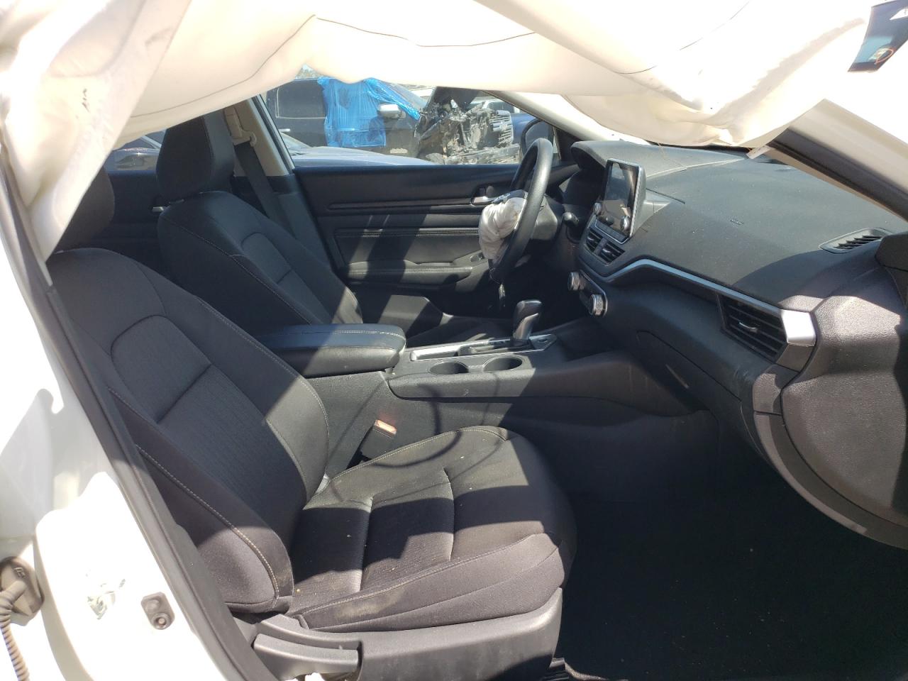 Photo 5 from auction – 2020 NISSAN ALTIMA S with VIN 1N4BL4BV7LC224326