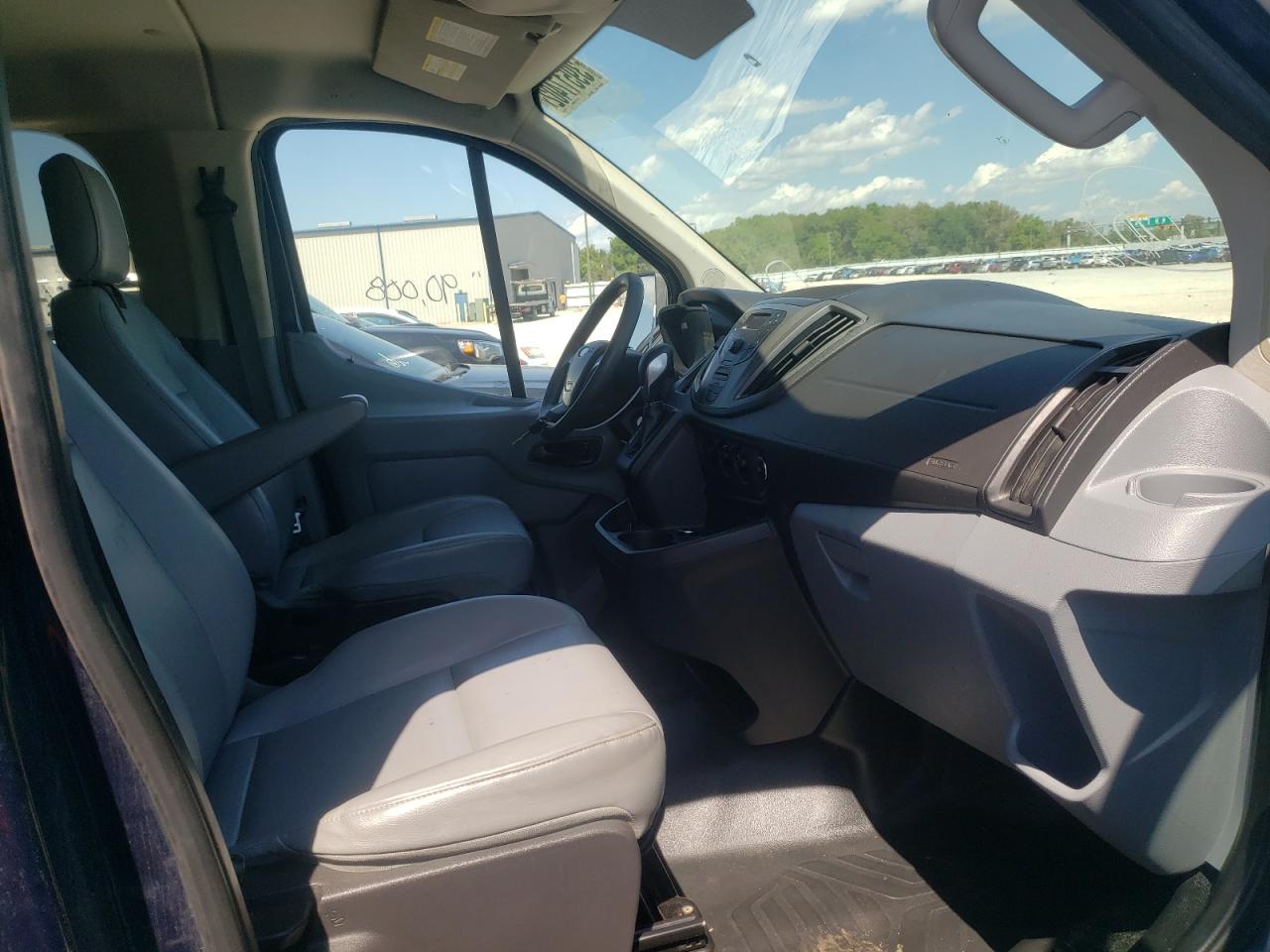 Photo 5 from auction – 2015 FORD TRANSIT T- with VIN 1FBZX2ZG2FKA41911