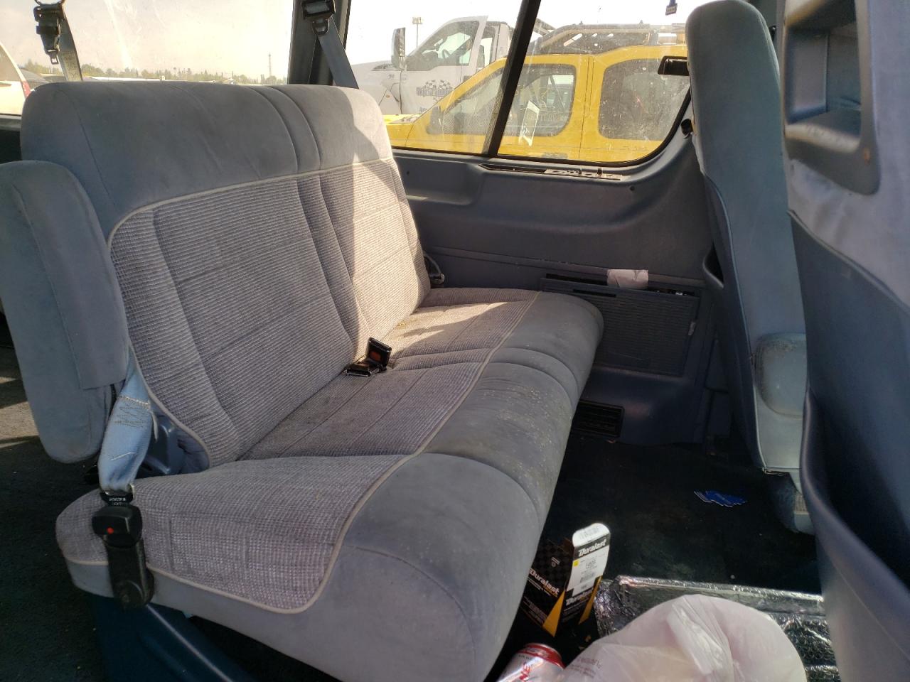 Photo 6 from auction – 1994 FORD AEROSTAR with VIN 1FMDA31X8RZB16045