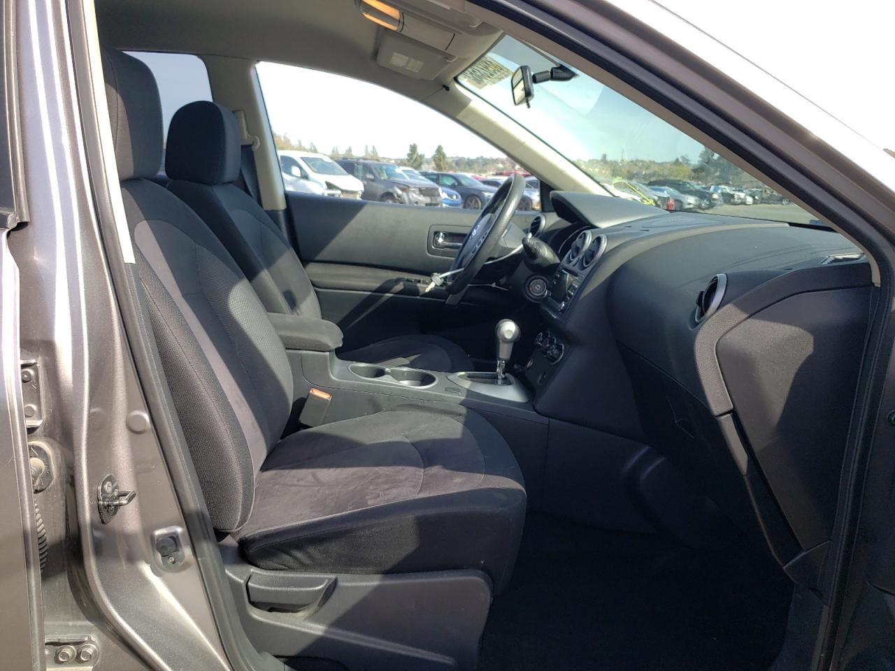 Photo 5 from auction – 2012 NISSAN ROGUE S with VIN JN8AS5MT9CW604202