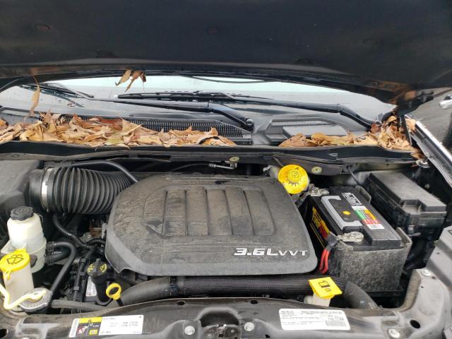Photo 7 from auction – 2015 CHRYSLER TOWN & COU with VIN 2C4RC1BG8FR753532