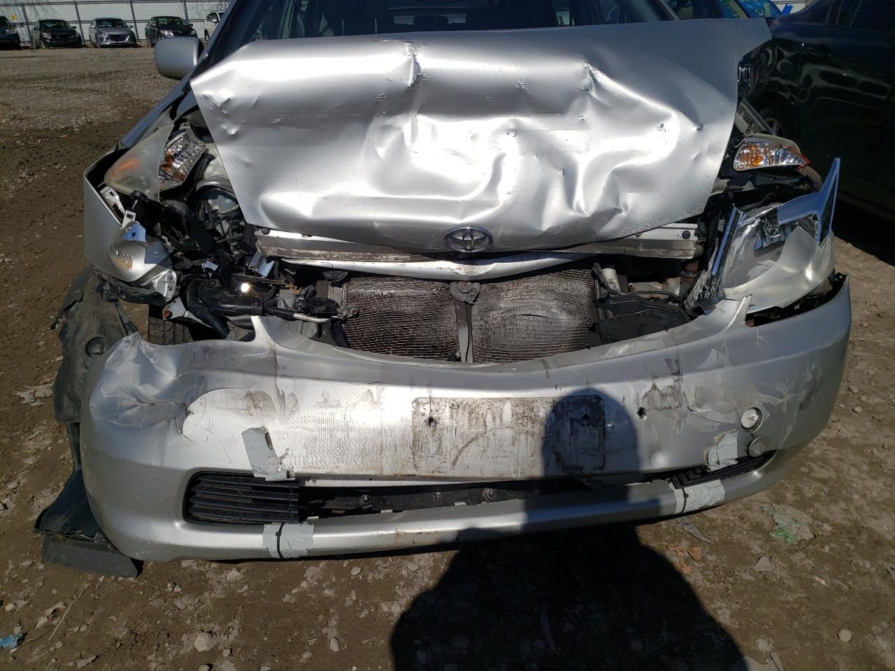 Photo 9 from auction – 2005 TOYOTA PRIUS with VIN JTDKB22U153127960