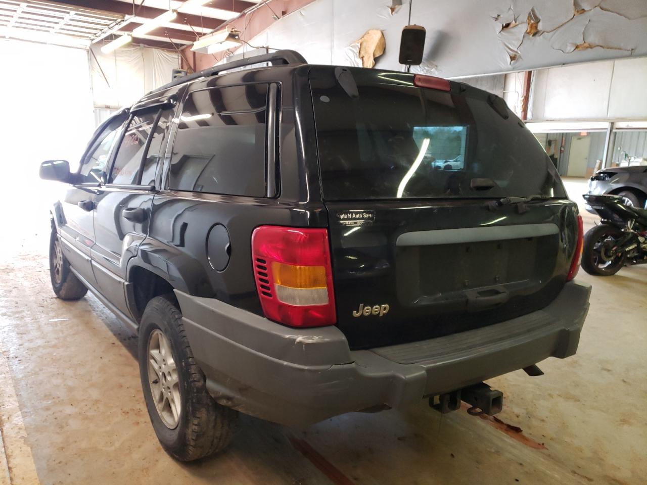 Photo 3 from auction – 2002 JEEP GRAND CHER with VIN 1J4GX48S82C126092