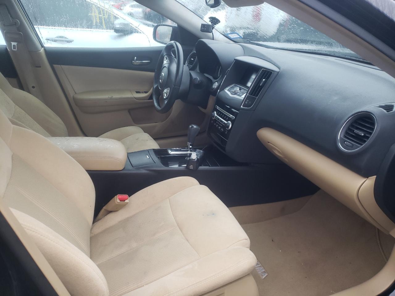 Photo 5 from auction – 2010 NISSAN MAXIMA S with VIN 1N4AA5AP4AC820291