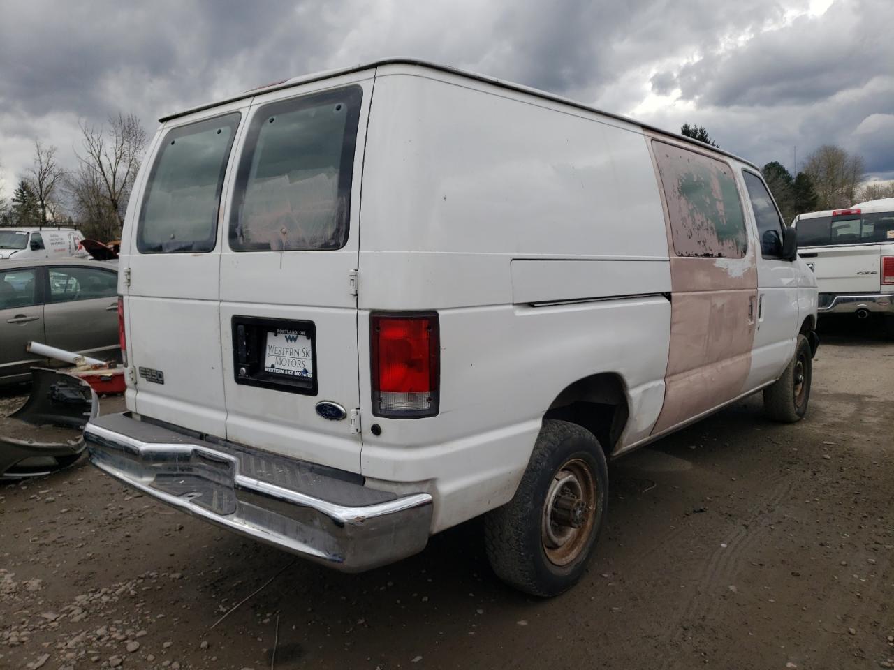Photo 4 from auction – 2000 FORD ECONOLINE with VIN 1FTSE34L6YHB42513
